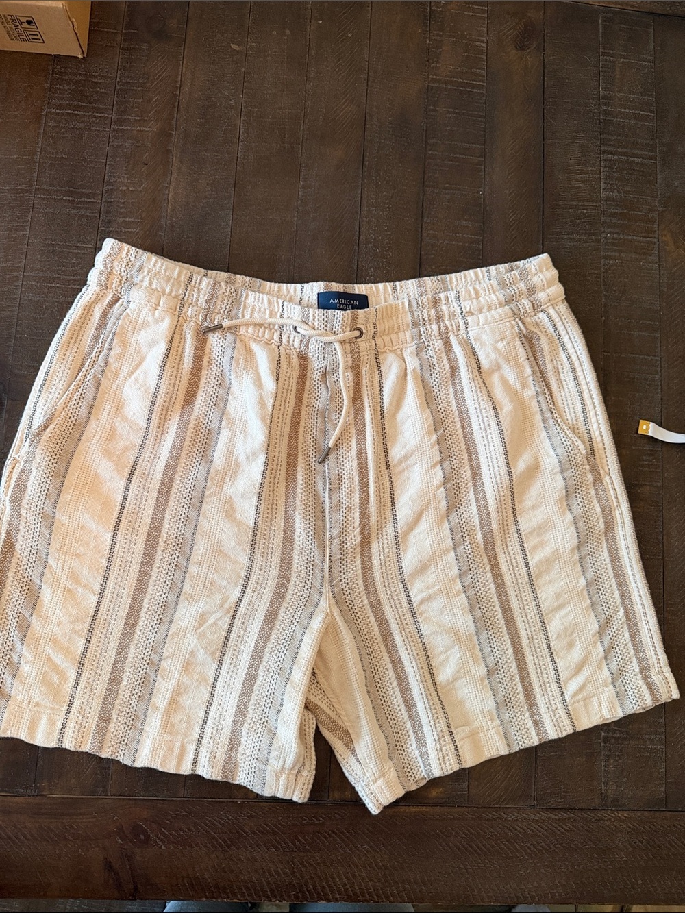 American Eagle Outfitters Cream and Tan Textured Knit Top